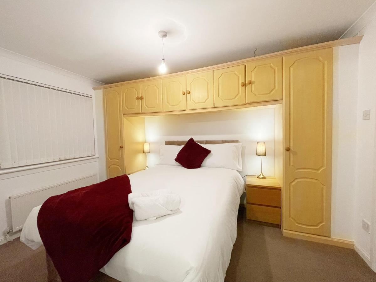 Villa Cozy Nights Svp Detached House Glasgow Exterior foto